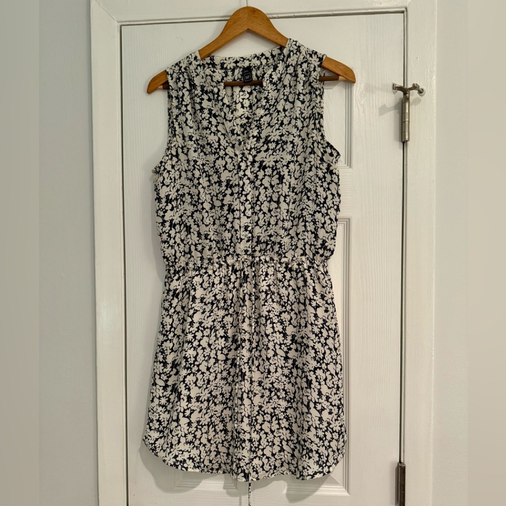 Gap Sleeveless Dress